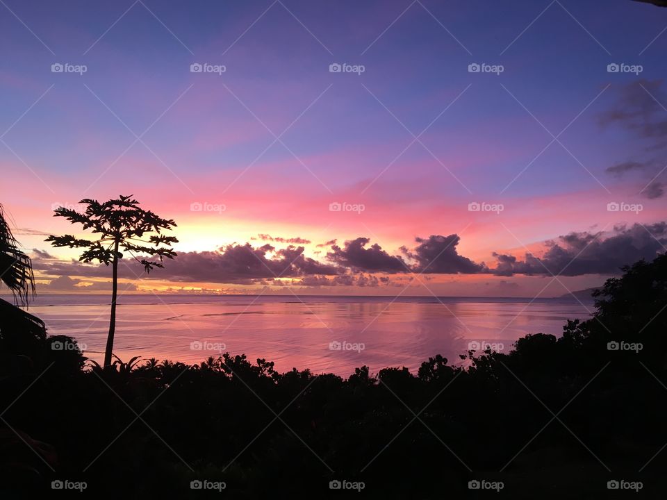 Sunset on Teahupoo lagoon
