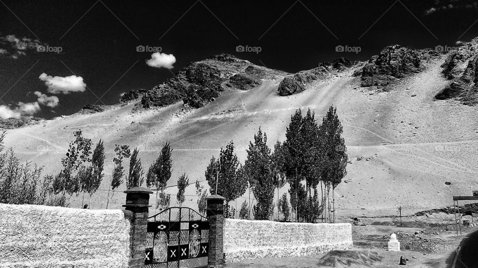 All sorts of distress governed by distractions disappear in this no stop silence...