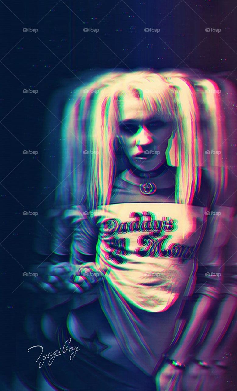 Wanna know something funny about this picture? I took it of myself in a dirty bathroom in a house I lived in with 4 other frat boys and my boyfriend at the time. I ended up fixing it up, and making it look soooo awesome! IMO 