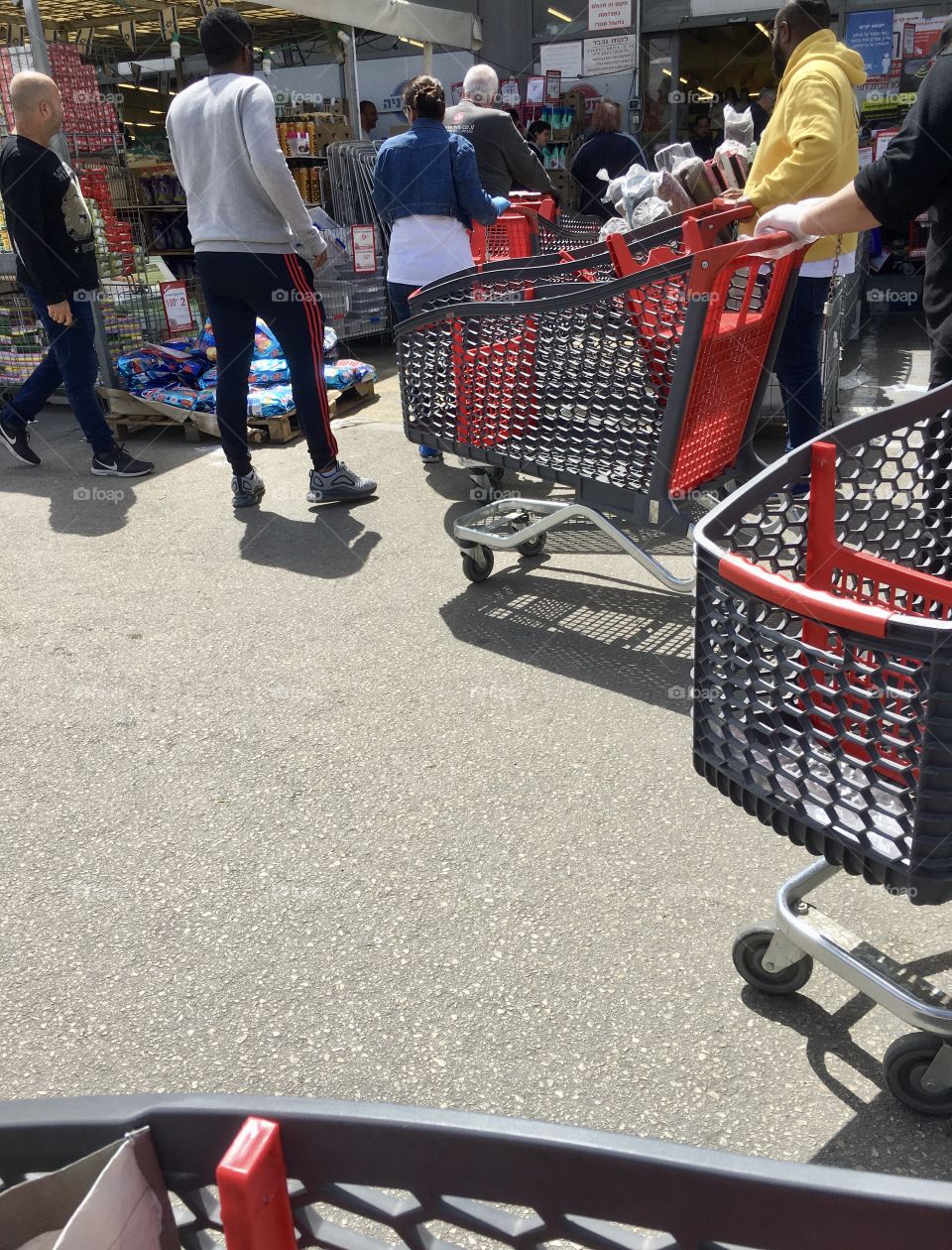 Shopping during the Corona virus