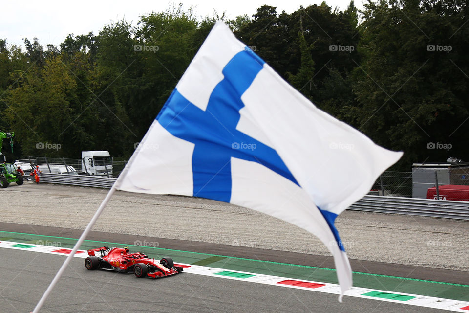 Raikkonen under Finland flag