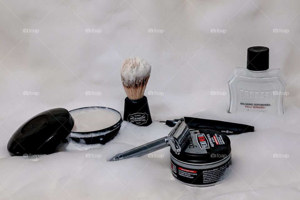 Men's shaving and Hair styling accessories