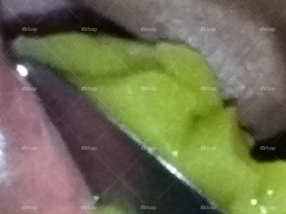 Peaches are now being eaten😜. Finally 😀!