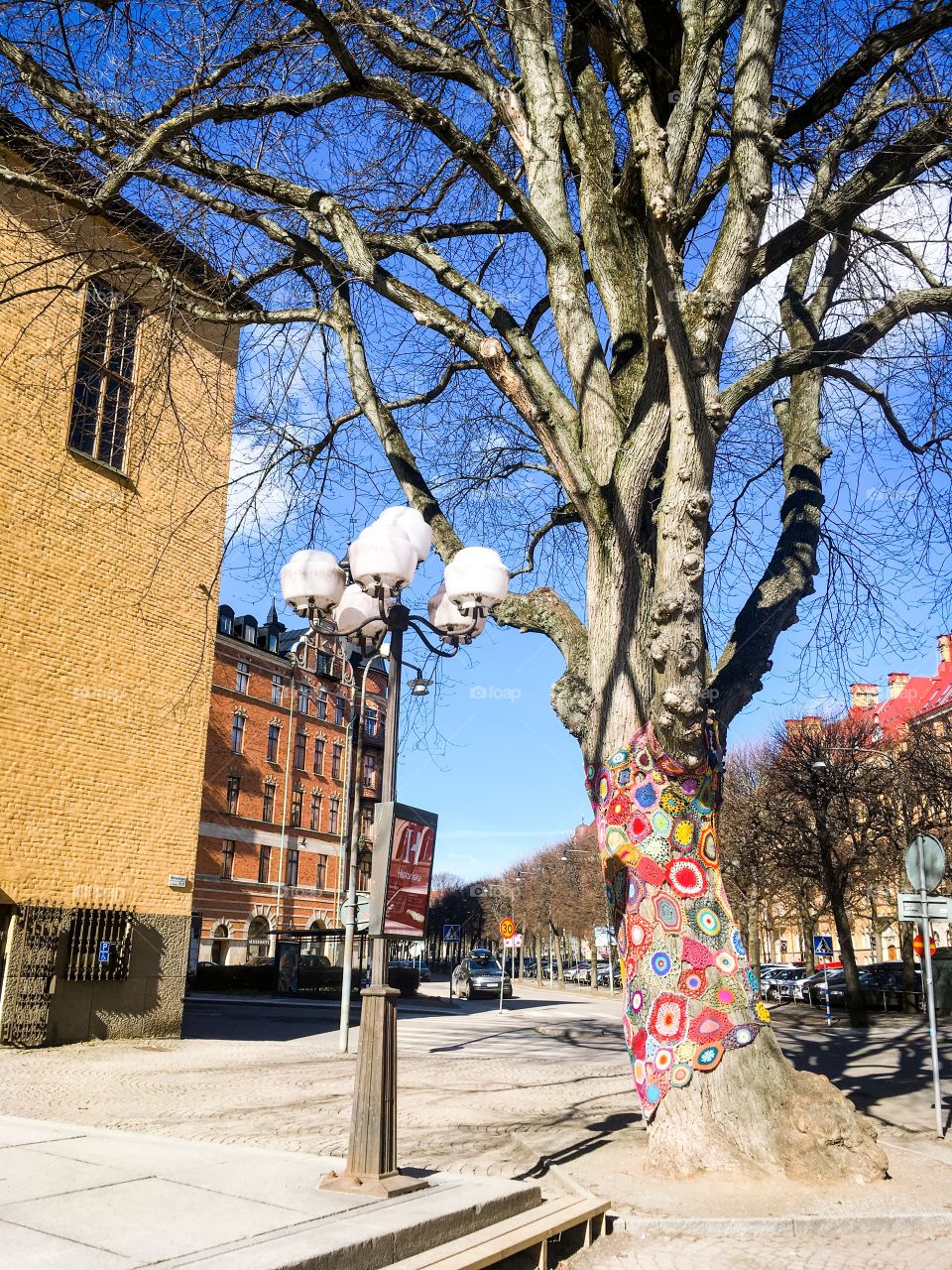 yarnbombing at stockholm history museum