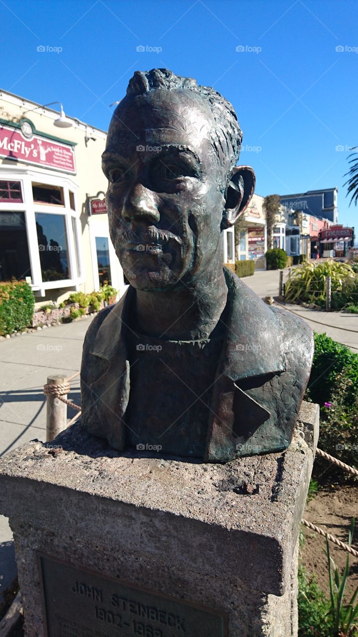 Steinbeck statue at Cannery Row