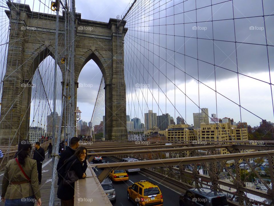 NEW YORK CITY BROOKLYN BRIDGE TOURIST PATH