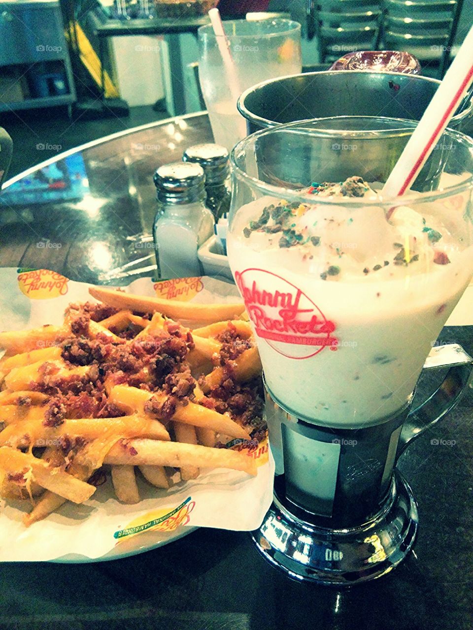 We eat burgers, we eat fries!. The all American Diner that's fun for the whole family! 