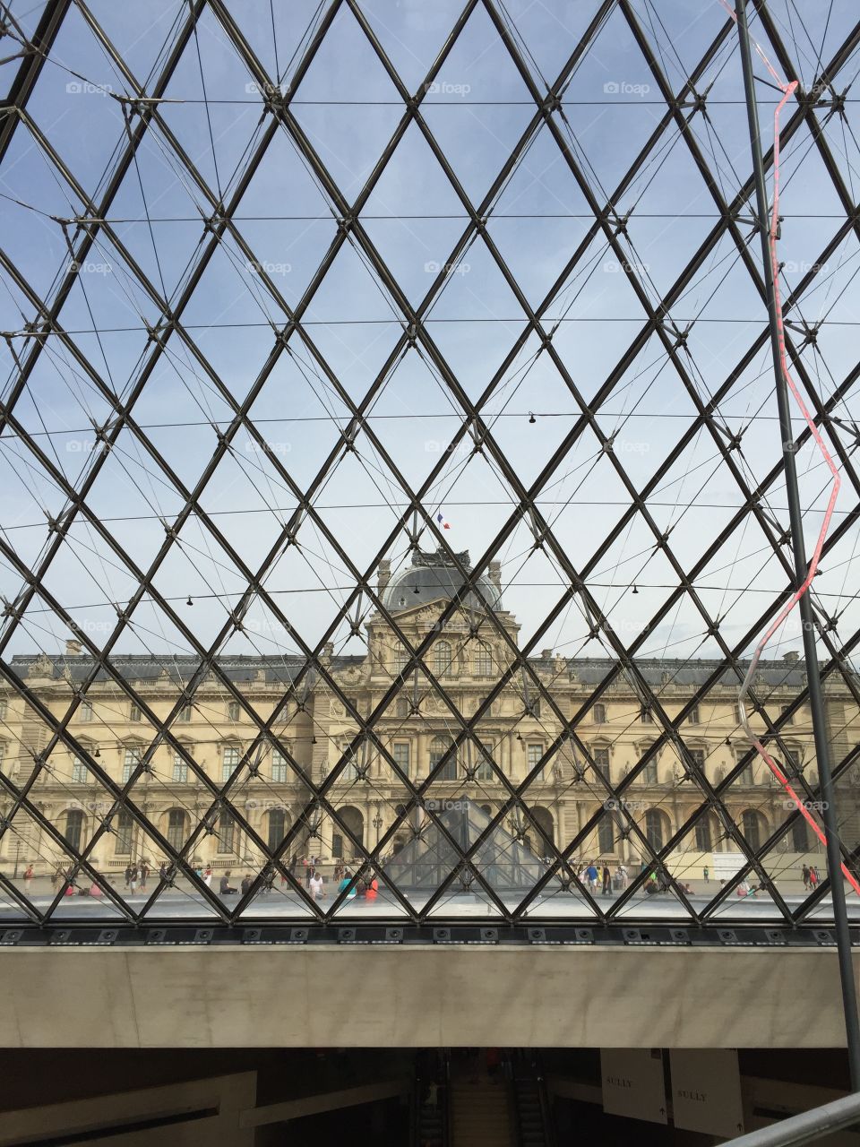 Louvre - Pyramid