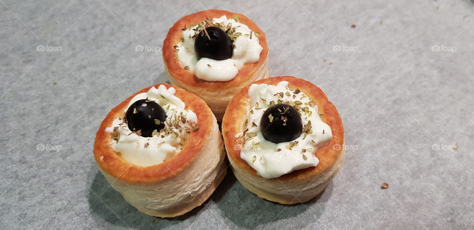 Voulevant stracchino and olive