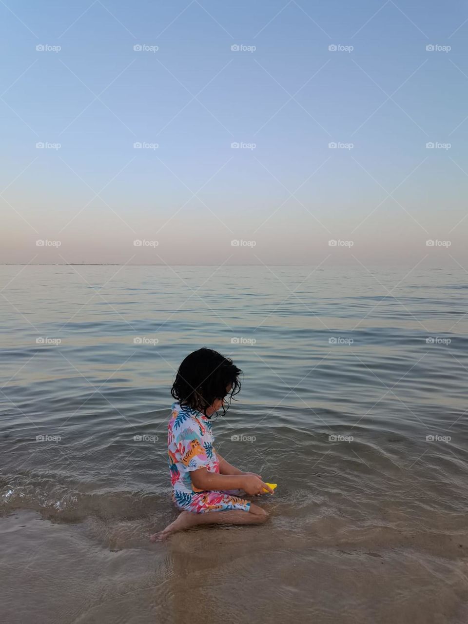 “Me and the ocean: Love at first sight.”
“High tides. Good vibes.”💕