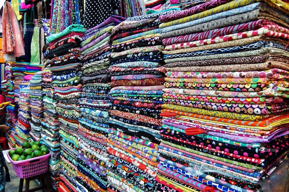 Fabric shopping in Bogyoke Market