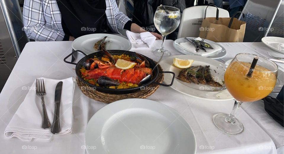 Mix of fish, seafood/Paella. 