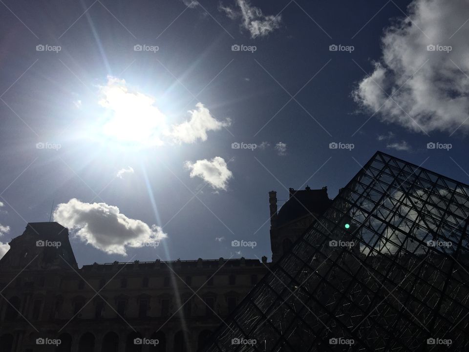 Sunny Louvre