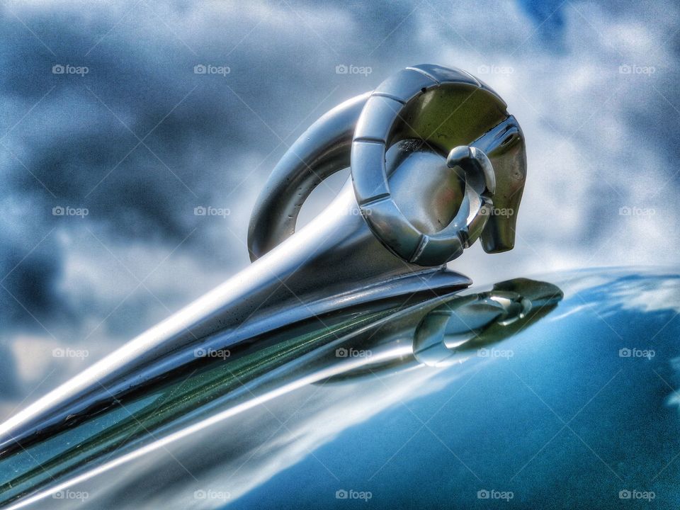 Stowe car show hood ornament Dodge