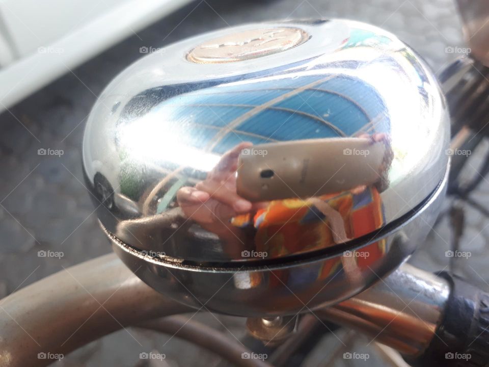 Classic and unique ontel bicycle bell design