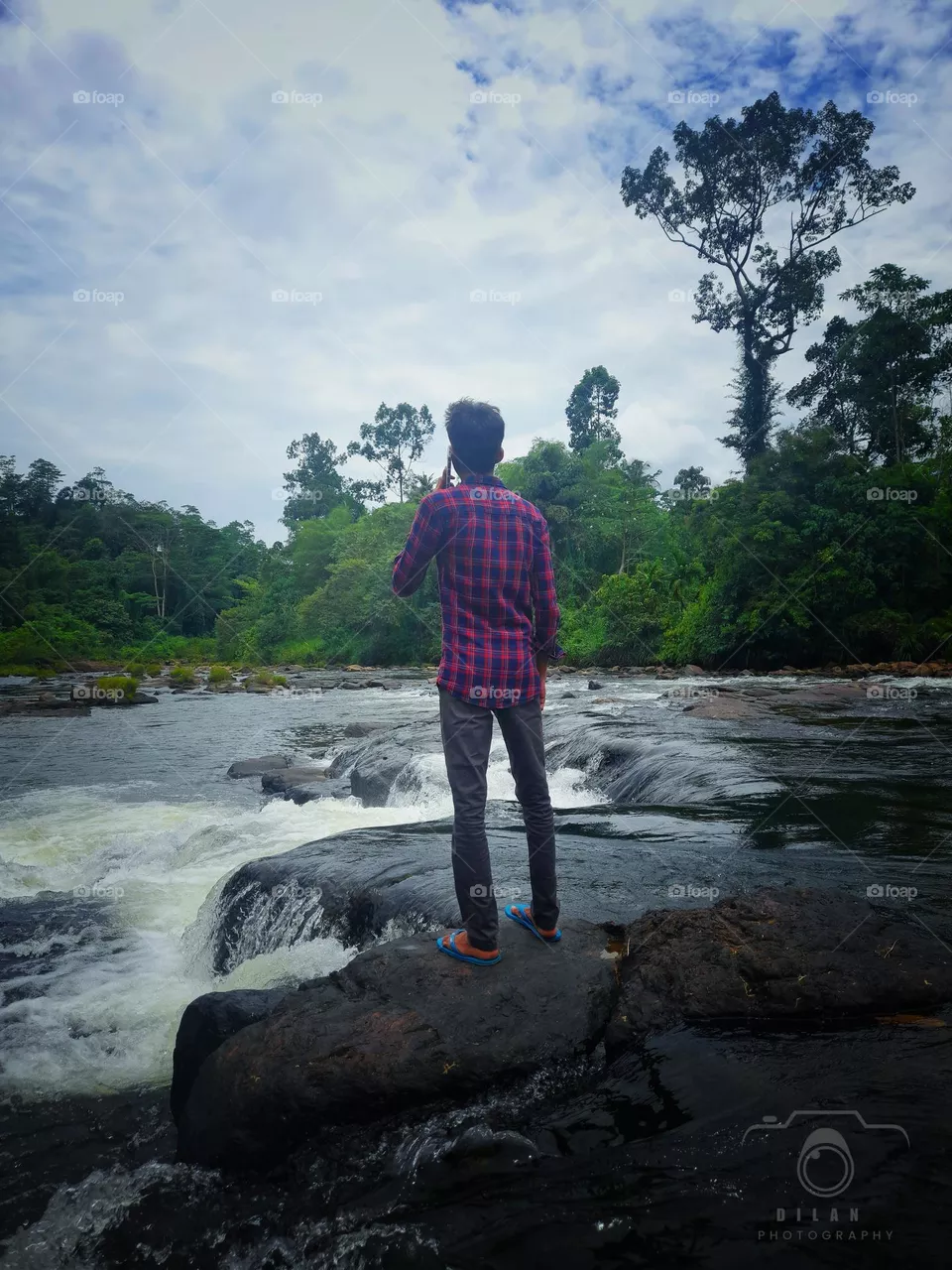 The incredible beauty of Sbadaha.
 Sbavika River A magnificent river located in the southern province of Sri Lanka..
alone boy .
