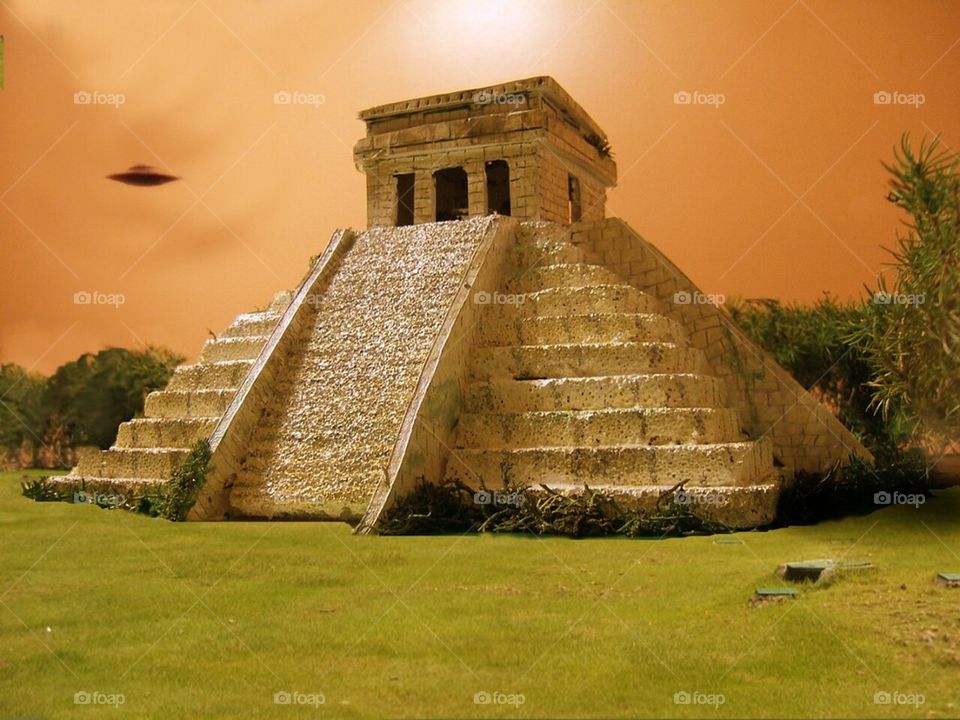 Aztec UFO