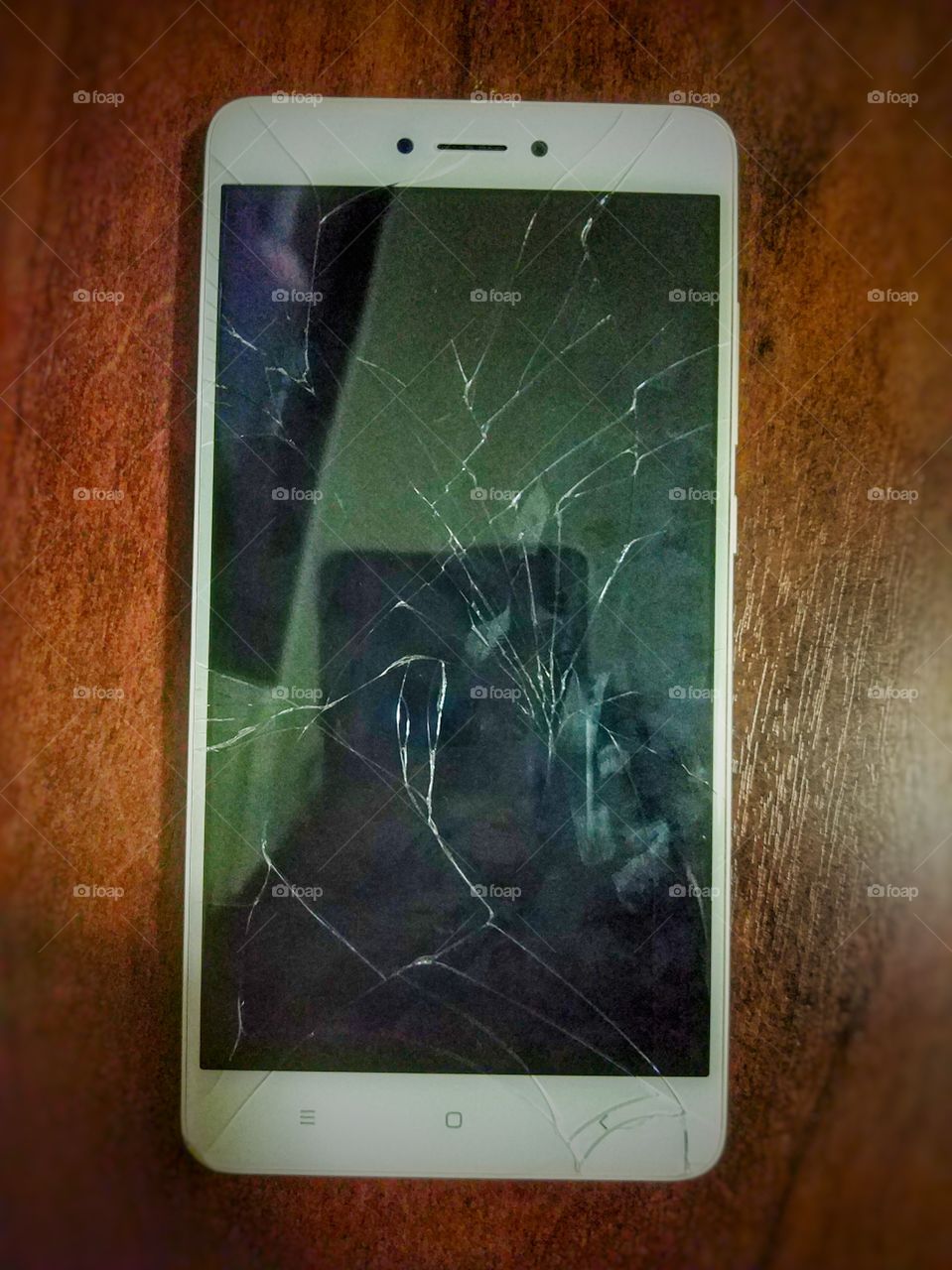 celular quebrado Broken Cell phone