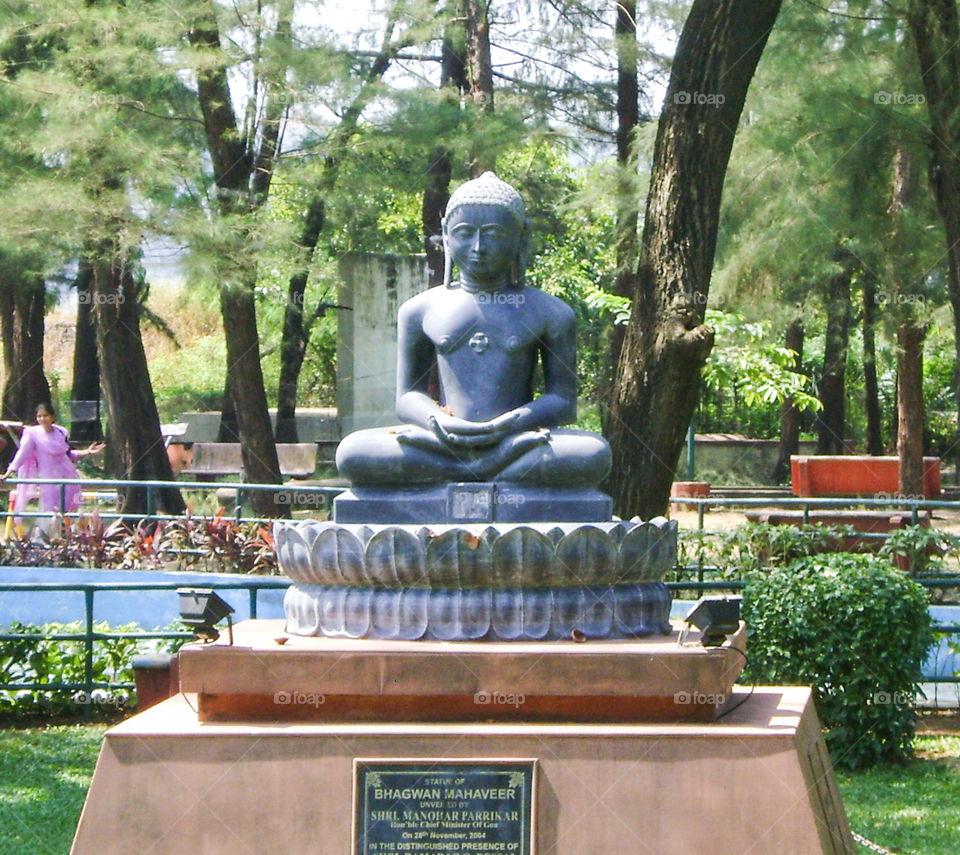 Bhagwan Statue