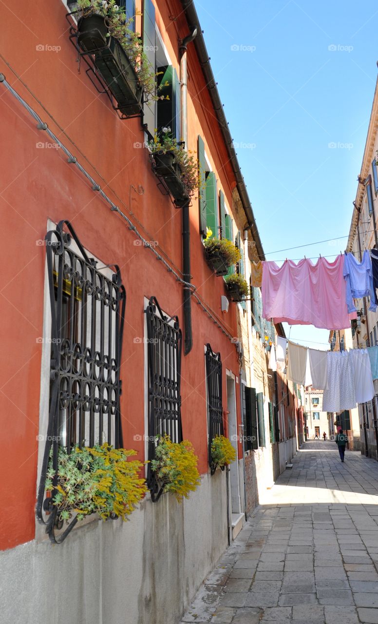 drying laundry in the Venice street