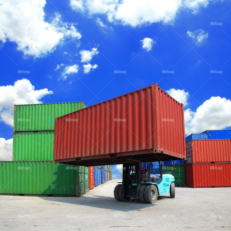 Containers shipping