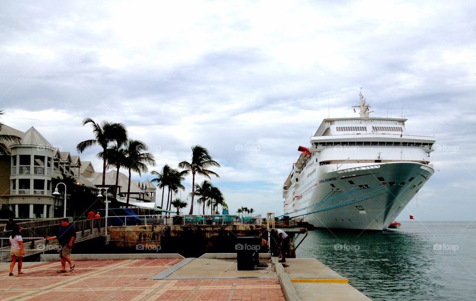 Ship in port 