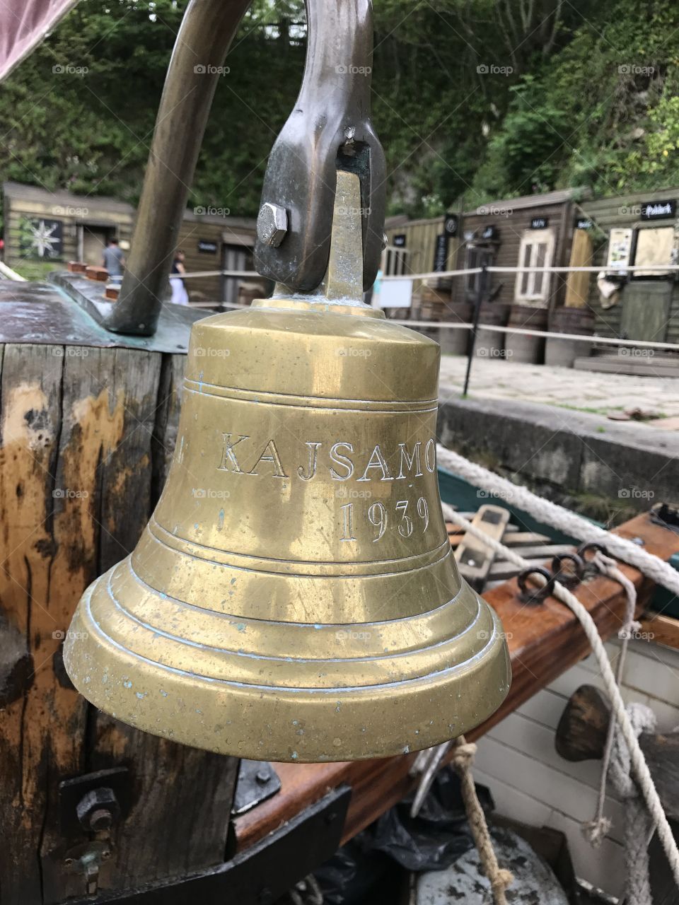 Ships bell