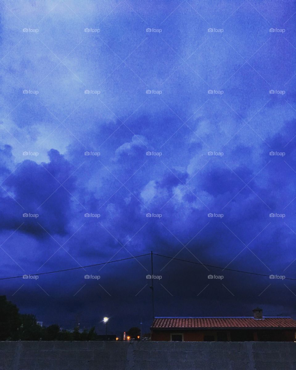 Apenas um #temporal se aproximando...
⛈ 
#nuvens
#chuva
#paisagem 
#fotografia
#natureza