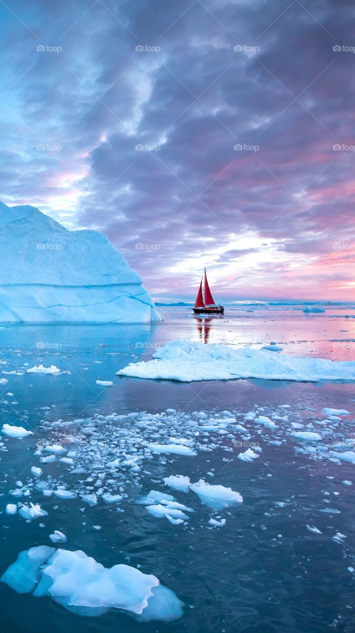 sail by iceberg
