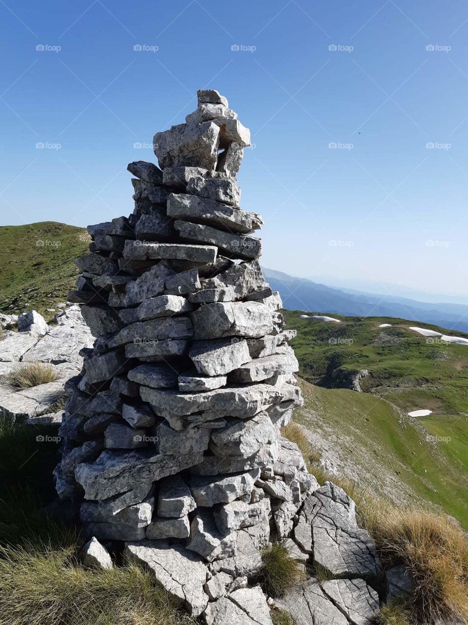 a nice classic sign sprays me on the trail