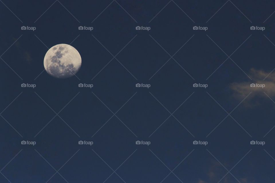 The noon that up the night