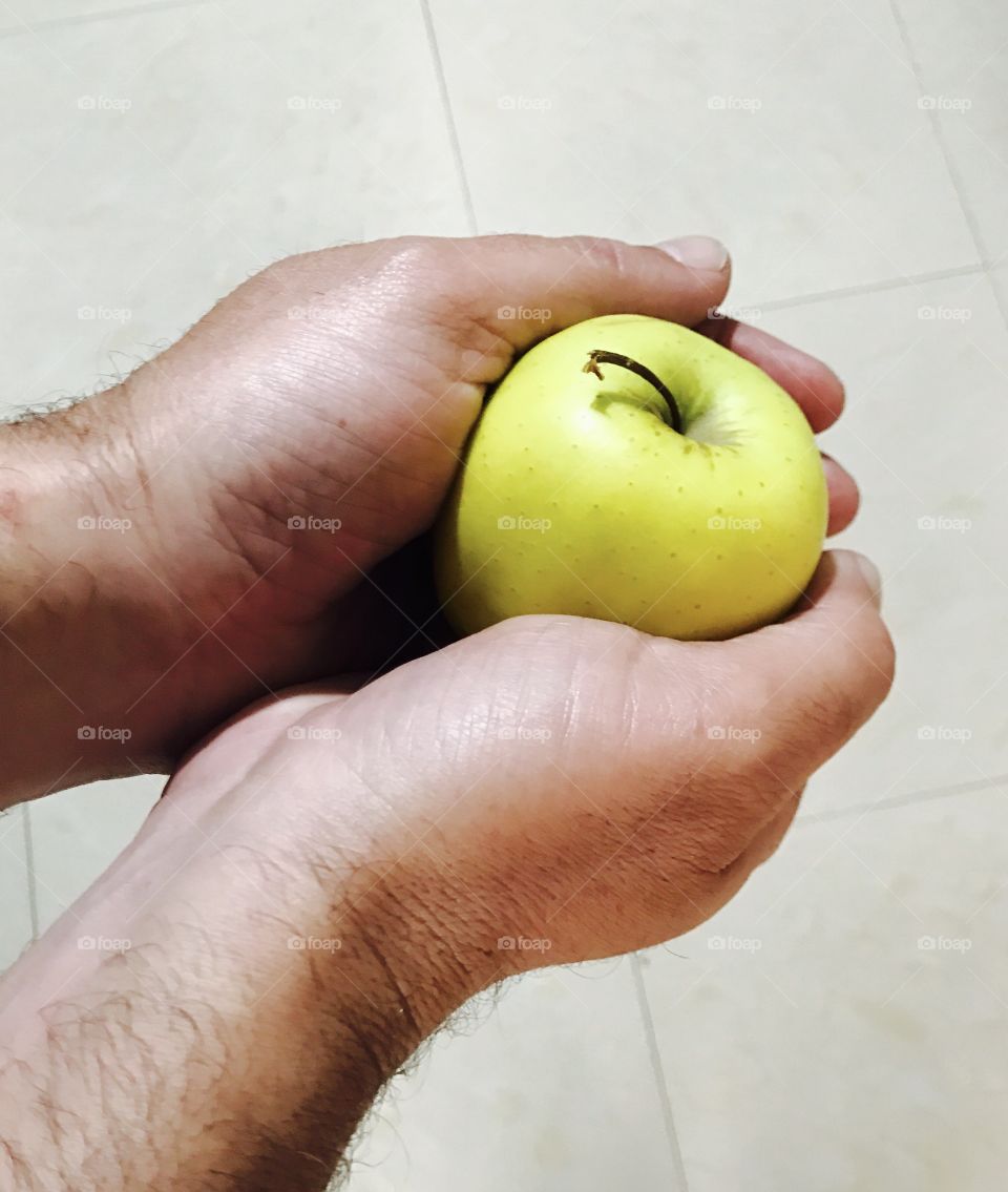 #apple#hands#eating#healthy
