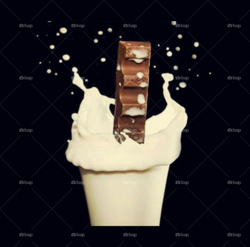 chocolate and milk great match sweet and yammy