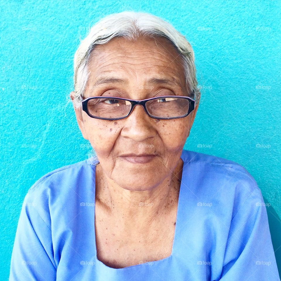 Maria. Waiting in line for medical clinic in Nica