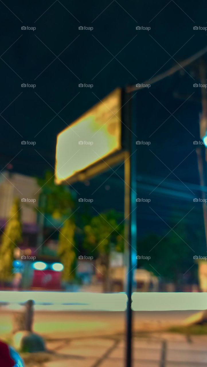 Defocused abstract background of city
street at night with street lamp lighting.
Blurred cityscape,Lighting
night at tourist attraction colorful.