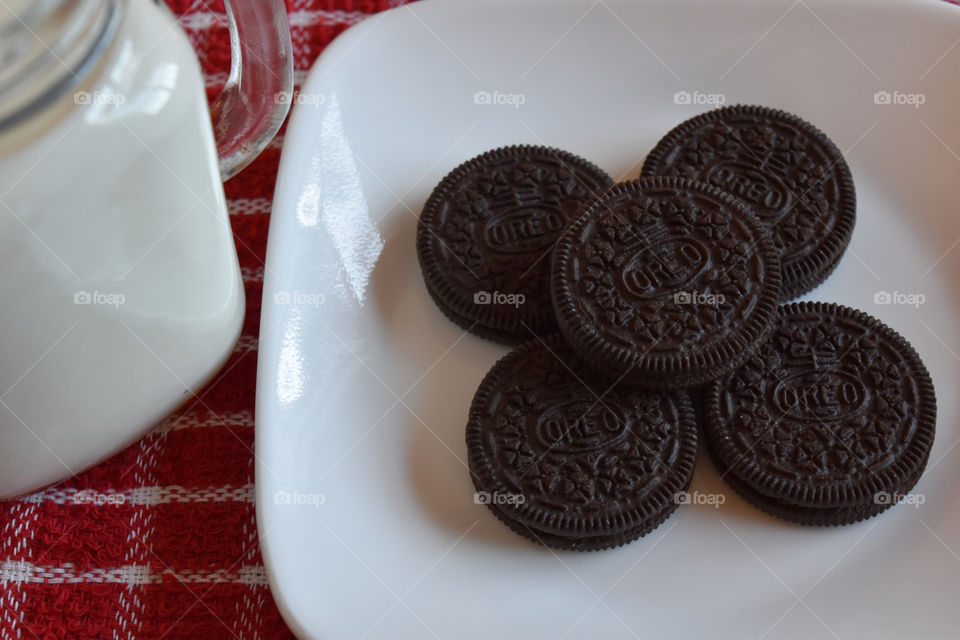 Oreos and milk