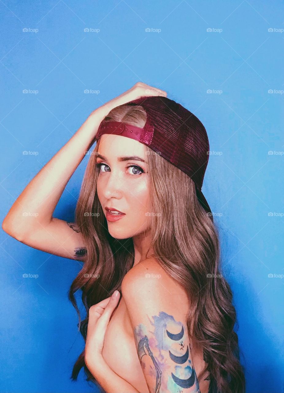 Cute model with baseball cap 