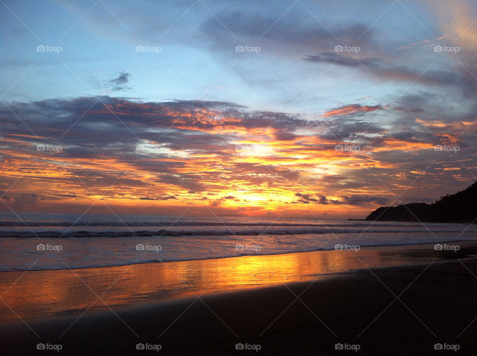 sunset in costa rica by rcchavesz
