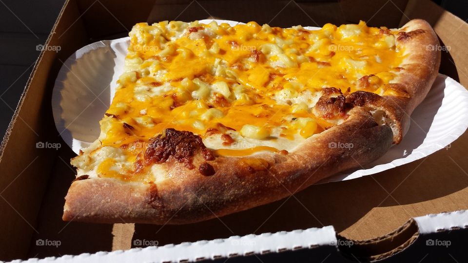 mac n cheese pizza