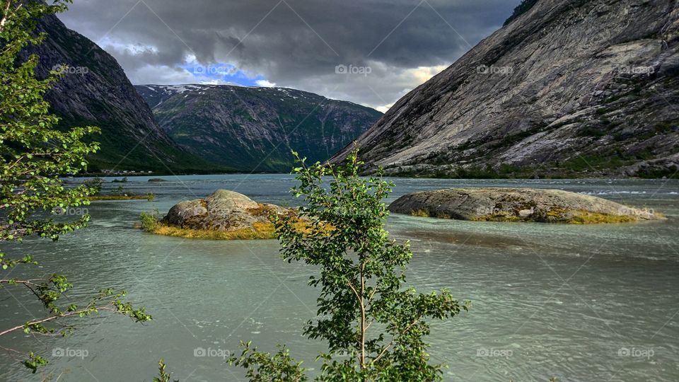 Nigardsbreen is a glacier arm of the Jostedalsbreen glacier, Jostedalen valley, Luster, Sogn of Fjordane county. Nigardsbrevassnet lake.