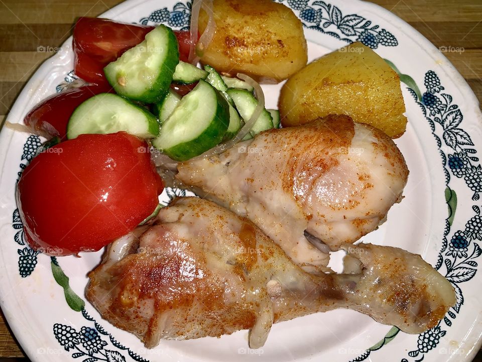 Let’s eat! baked chicken with potatoes and vegetable salad