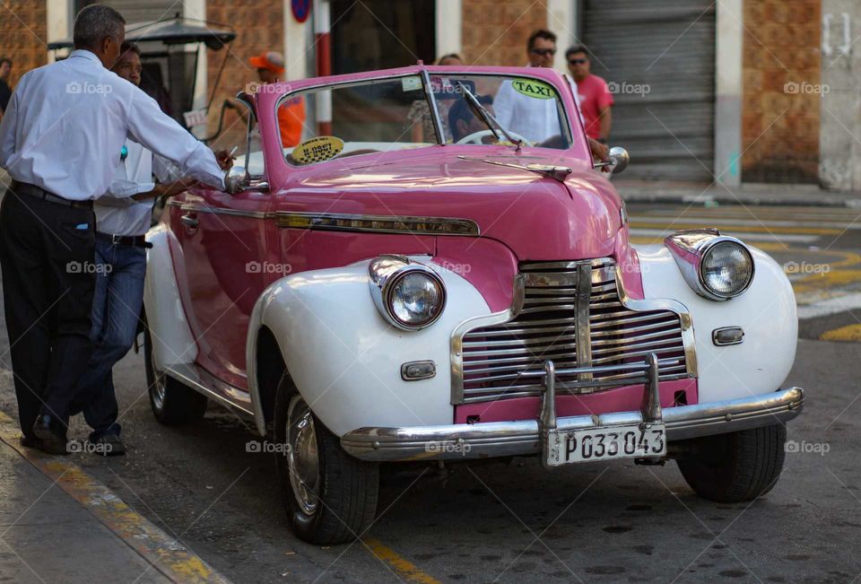 And a another car...