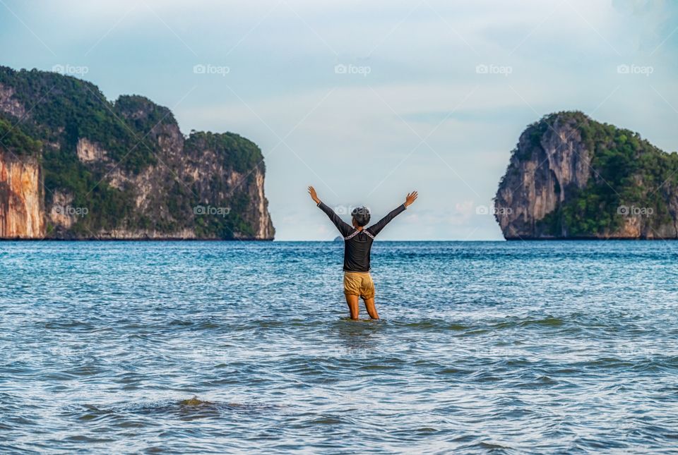 On my way in the beautiful sea scape