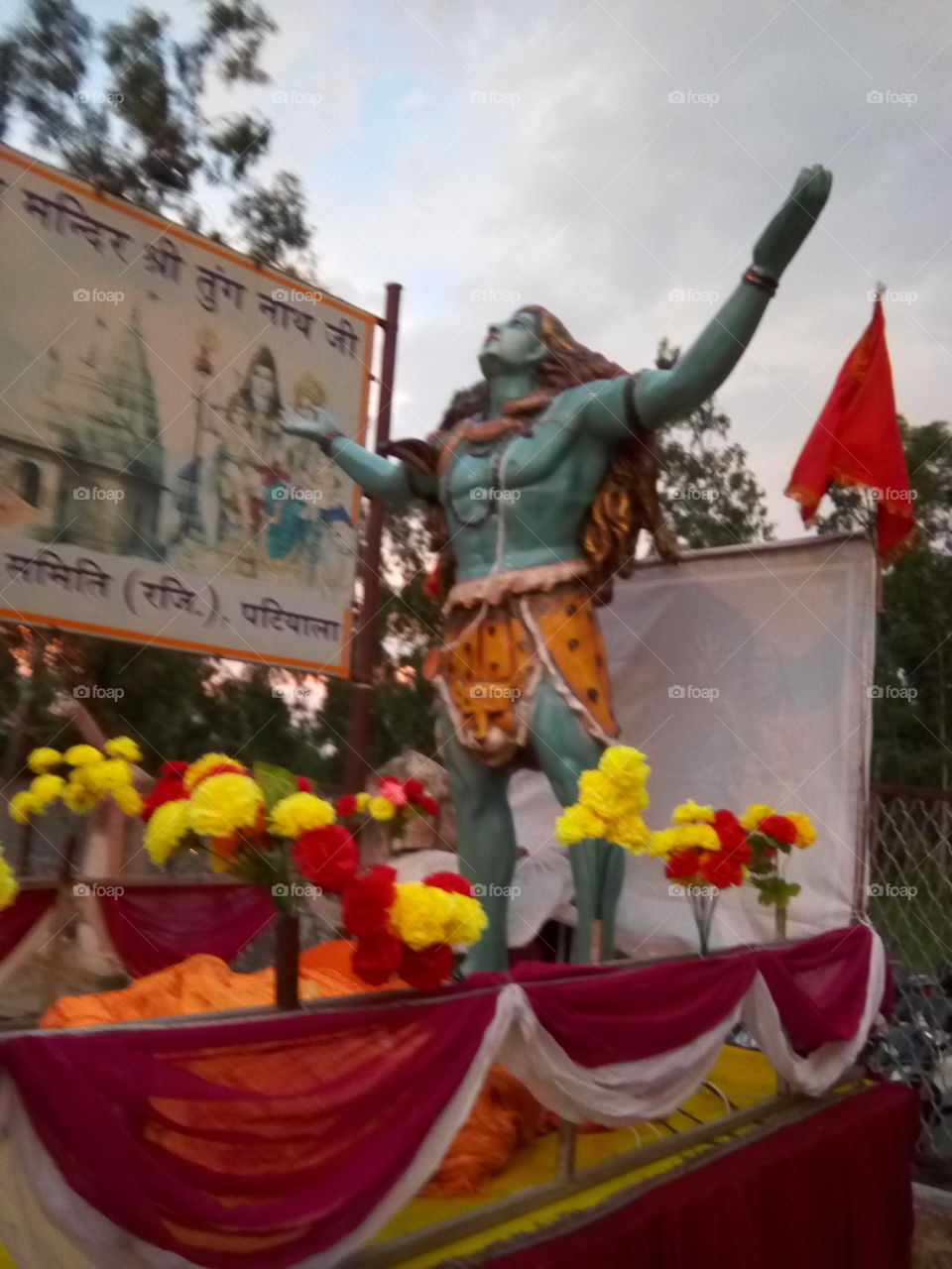 A beautiful idol of Lord Shiva.