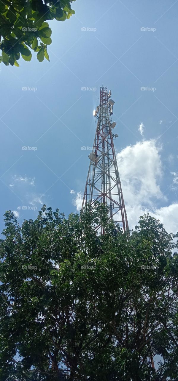 Telephone signal transmitter