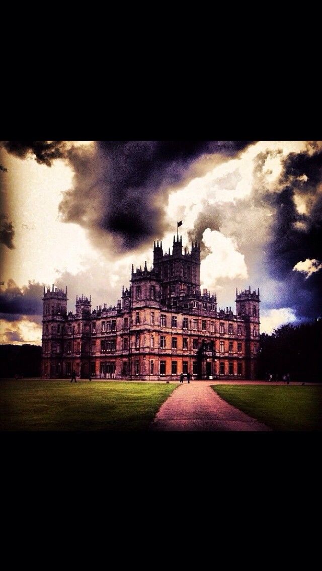 Highclere castle/ Downton Abbey 