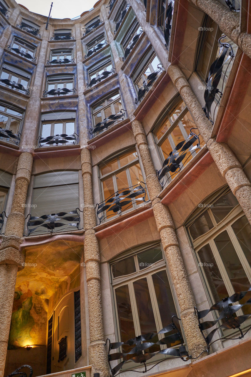 Casa Mila. Patio interior.