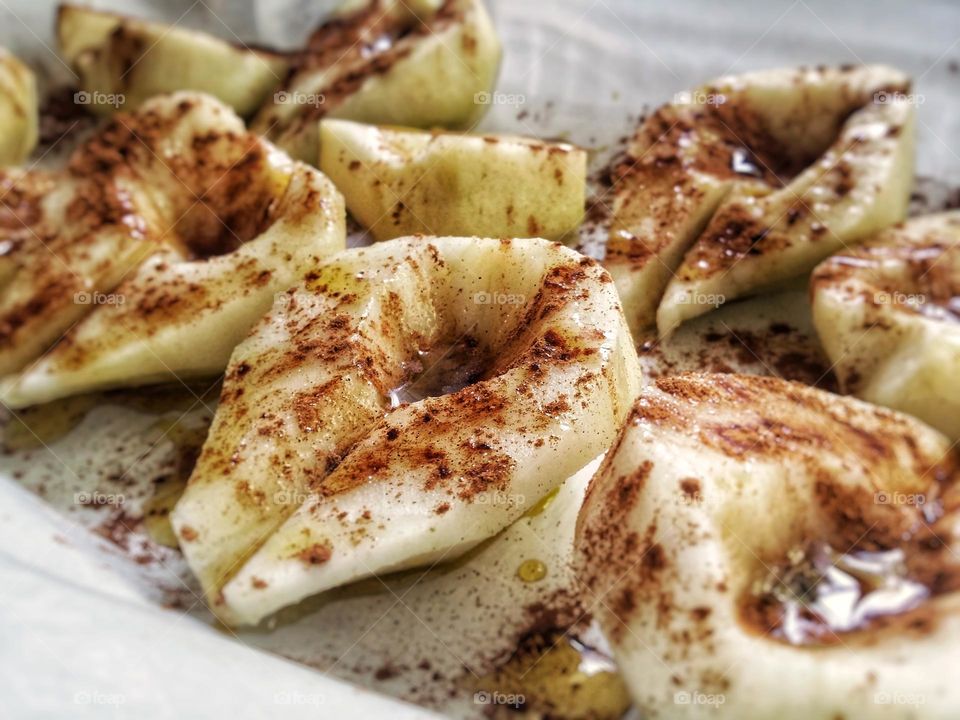 Pears with Honey & Cinnamon ready to be baked