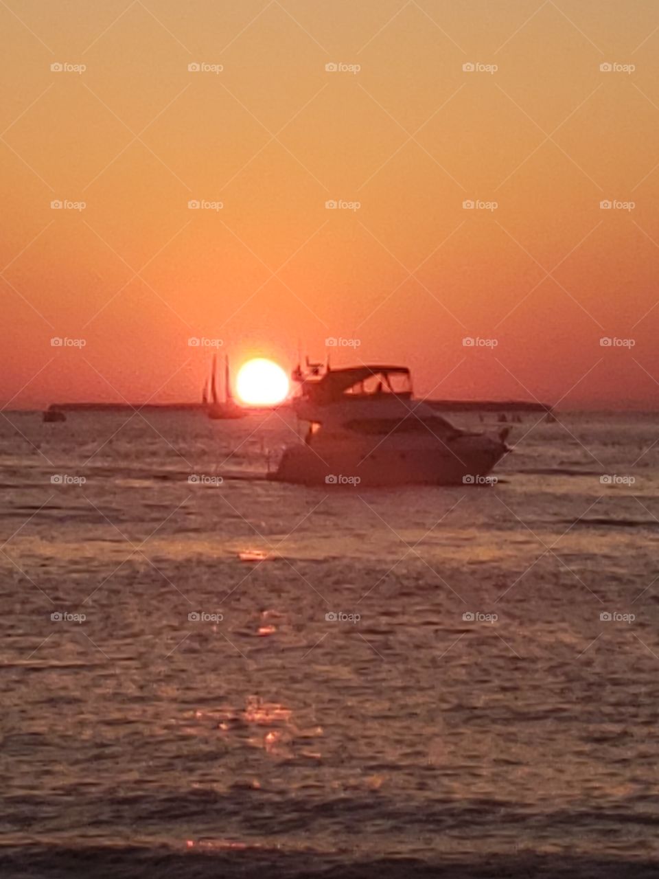 boating 4 sunsets