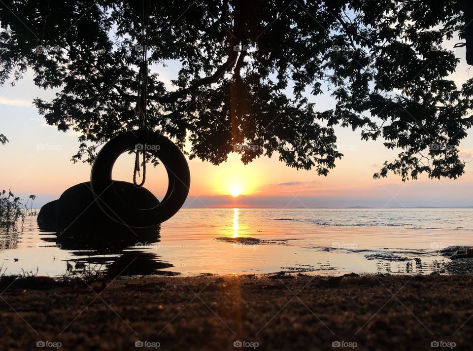 Sunset at the lake 